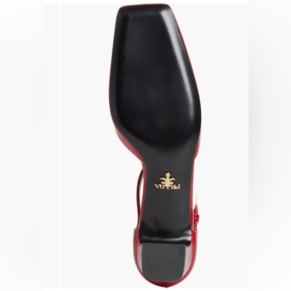 Prada red patent square toe pump - Picture 4 of 5